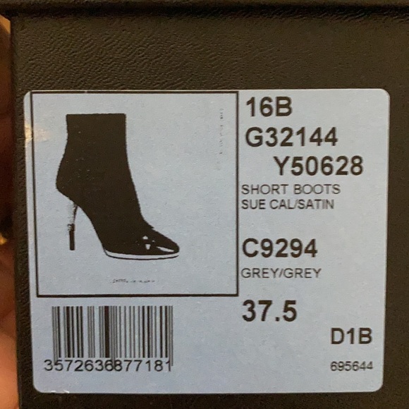 Chanel suede cap toe gray Chanel boots still selling for over 1,000 worn them 1 - Picture 8 of 8